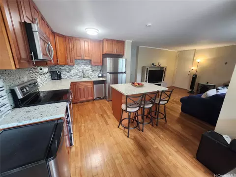 1634 Makiki St #105, Honolulu, HI 96822
