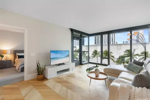 1108 Auahi St #404, Honolulu, HI 96814