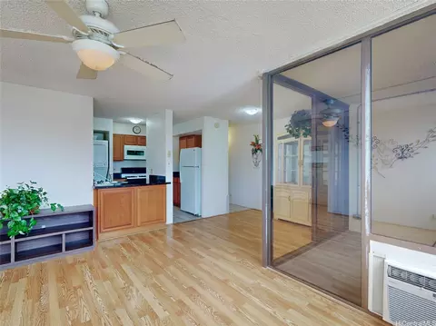 1571 Piikoi St #1601, Honolulu, HI 96822