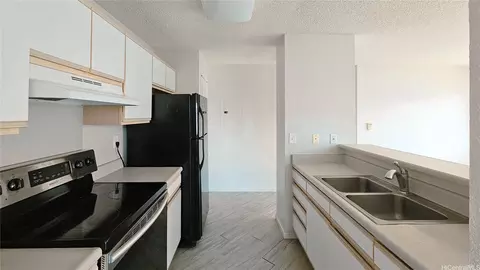 95-1142 Makaikai St #12, Mililani, HI 96789