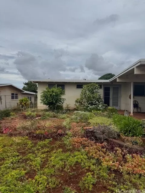 94-440 Kiau Pl, Waipahu, HI 96797