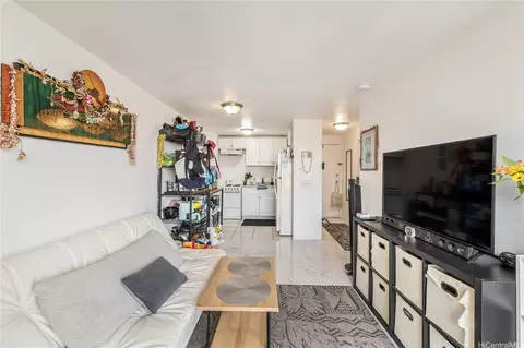 255 Huali St #503, Honolulu, HI 96813