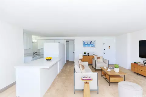 2525 Date St #501, Honolulu, HI 96826