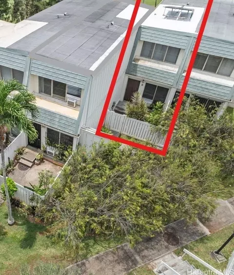 98-685 Kaonohi St #F, Aiea, HI 96701
