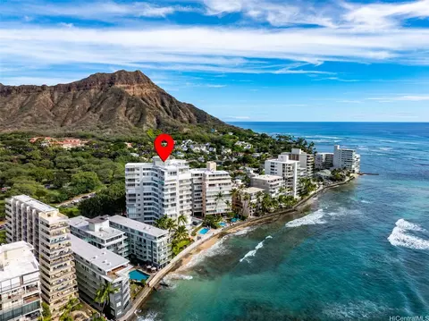2969 Kalakaua Ave #306, Honolulu, HI 96815