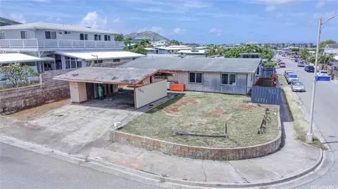 7211 Aipo Pl, Honolulu, HI 96825