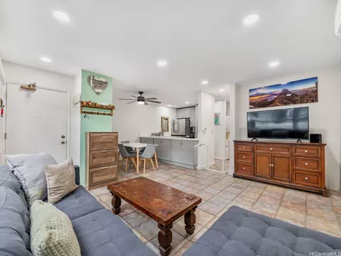 46-261 Kahuhipa St #A103, Kaneohe, HI 96744