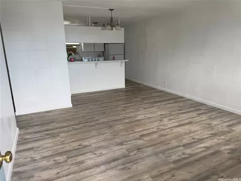 94-010 Leolua St #A220, Waipahu, HI 96797
