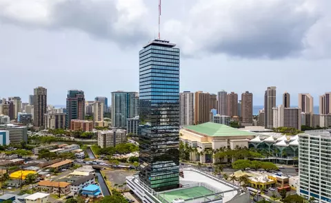 1750 Kalakaua Ave #906, Honolulu, HI 96826