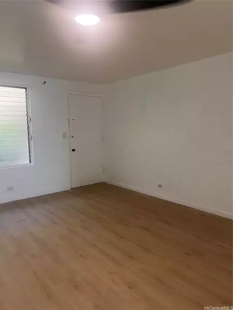 94-245 Leowahine St #118, Waipahu, HI 96797