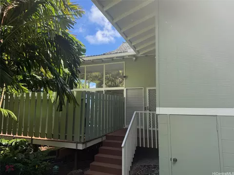 1440 Kalaniiki St #3, Honolulu, HI 96821