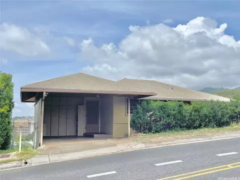 1356 St Louis Dr, Honolulu, HI 96816