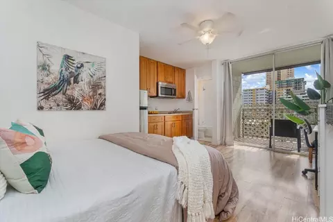 249 Kapili St #703, Honolulu, HI 96815