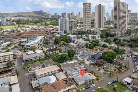 807 Kaaloa St, Honolulu, HI 96826