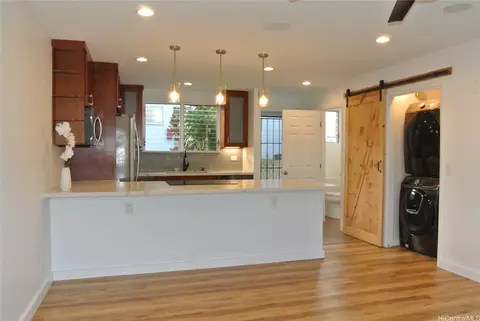 1438 Hunakai St #122, Honolulu, HI 96816