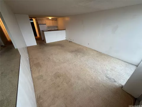 2611 Ala Wai St #806, Honolulu, HI 96815