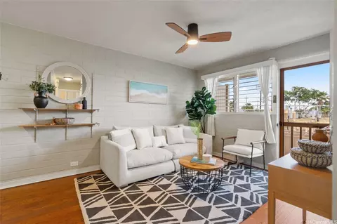 75 Kihapai St #10, Kailua, HI 96734