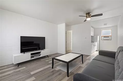 94-245 Leowahine St #239, Waipahu, HI 96797