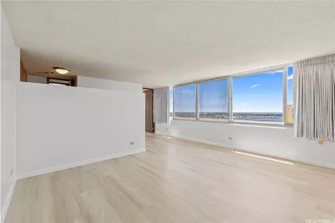 98-288 Kaonohi St #3403, Aiea, HI 96701