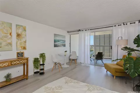 445 Seaside Ave #1615, Honolulu, HI 96815