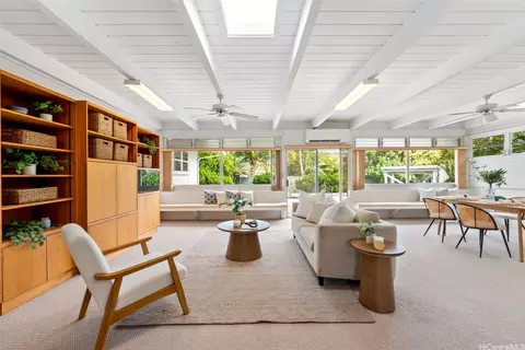 5531 Haleola St, Honolulu, HI 96821