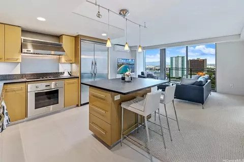 1200 Queen Emma St #1401, Honolulu, HI 96813
