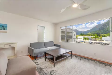 46-271 Kahuhipa St #E301, Kaneohe, HI 96744