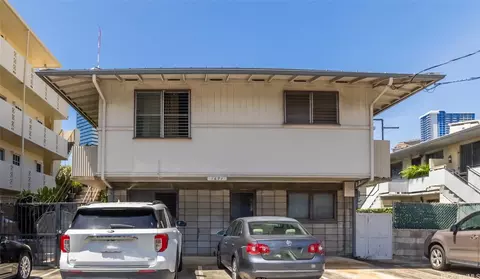 1671 Citron St, Honolulu, HI 96826