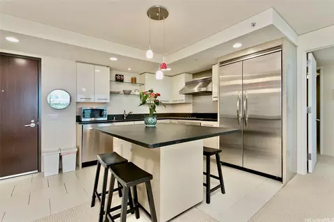 1200 Queen Emma St #1104, Honolulu, HI 96813