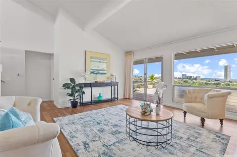 98-533 Kipaepae St #104, Aiea, HI 96701