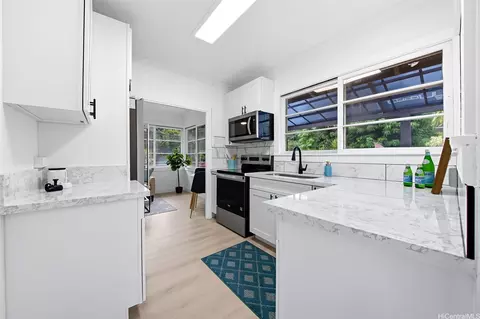 1273 California Ave, Wahiawa, HI 96786