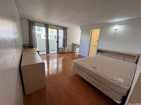 2463 Kuhio Ave #503, Honolulu, HI 96815