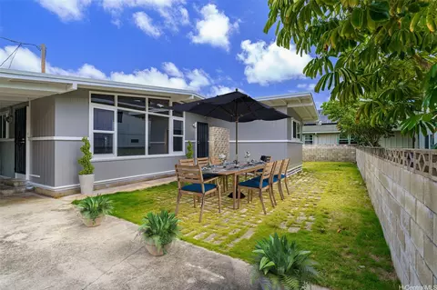 236 Hualani St, Kailua, HI 96734
