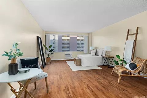 747 Amana St #708, Honolulu, HI 96814