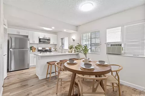 91-1050 Makaaloa St #11E, Ewa Beach, HI 96706