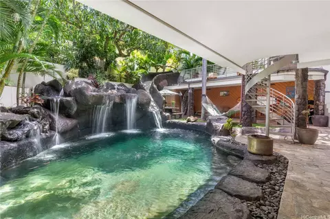 151 Alala Pl, Kailua, HI 96734
