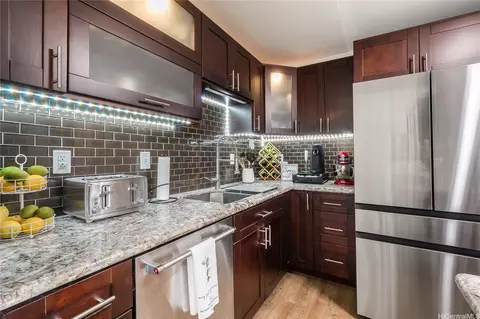 430 Keoniana St #202, Honolulu, HI 96815