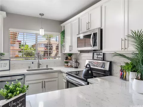 91-1054 Makahaiaku St, Kapolei, HI 96707