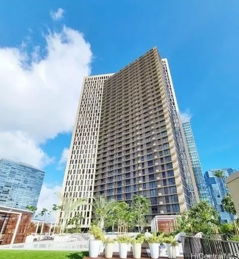 987 Queen St #808, Honolulu, HI 96814