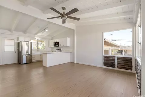 1012 Poepoe Pl, Honolulu, HI 96819