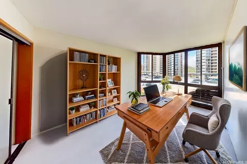 5080 Likini St #518, Honolulu, HI 96818