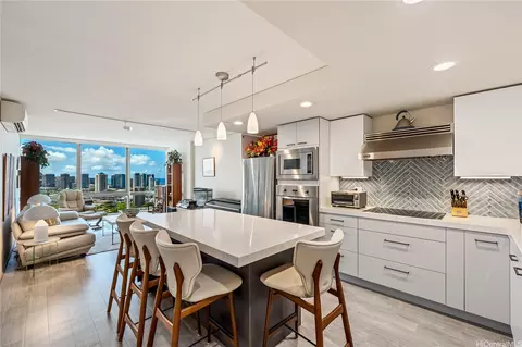1200 Queen Emma St #3610, Honolulu, HI 96813