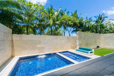 1118 Ala Moana Blvd #2, Honolulu, HI 96814