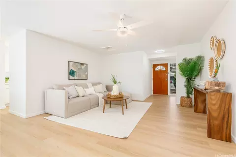 252 Anapalau St, Honolulu, HI 96825
