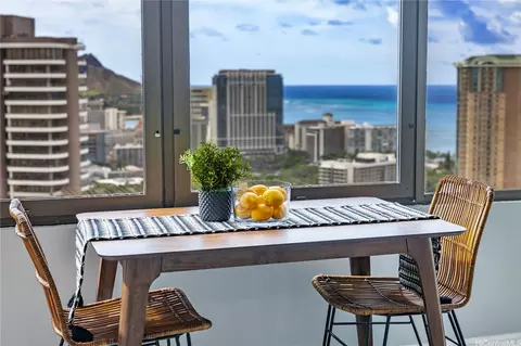 411 Hobron Ln #3905, Honolulu, HI 96815