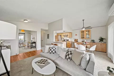 98-1712 Kaahumanu St #11A, Pearl City, HI 96782