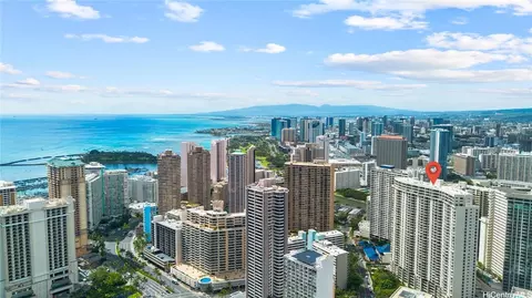 469 Ena Rd #901, Honolulu, HI 96815