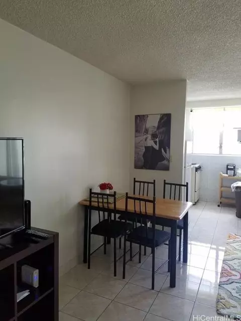 747 Amana St #1515, Honolulu, HI 96814