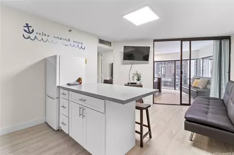 1088 Bishop St #1008, Honolulu, HI 96813