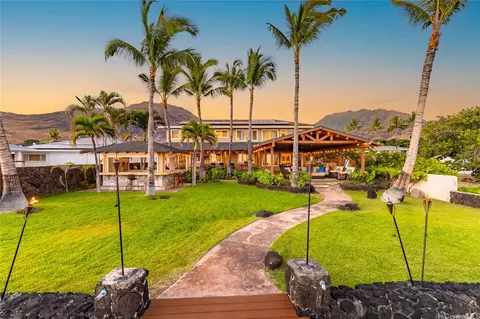 84-853 Moua St, Waianae, HI 96792